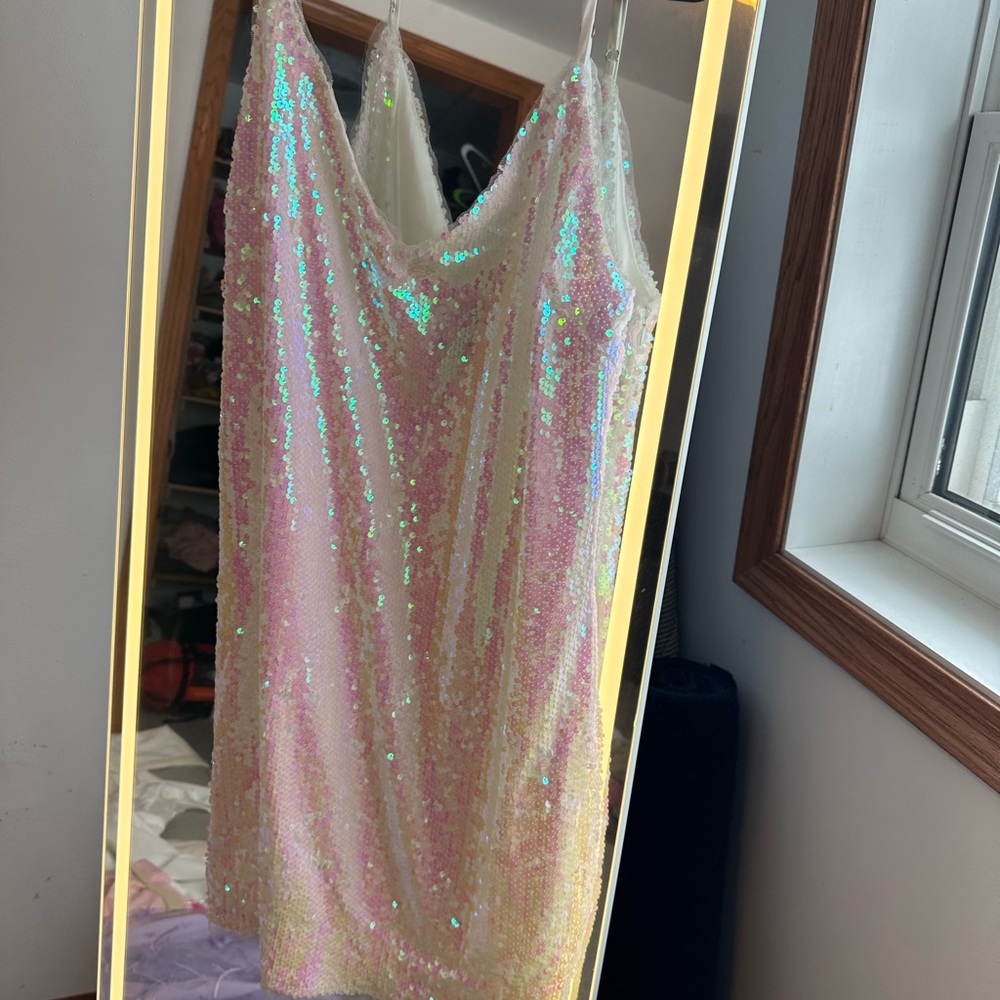 Lulus sequin white dress. Worn once size xl